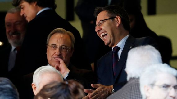 Florentino Pérez y Josep María Bartomeu en un Clásico 