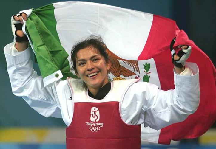 Espinoza festeja su Oro en Beijing 2008