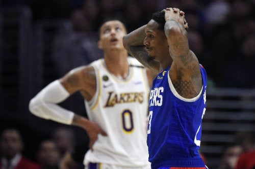 Lou Williams se lamenta durante el partido