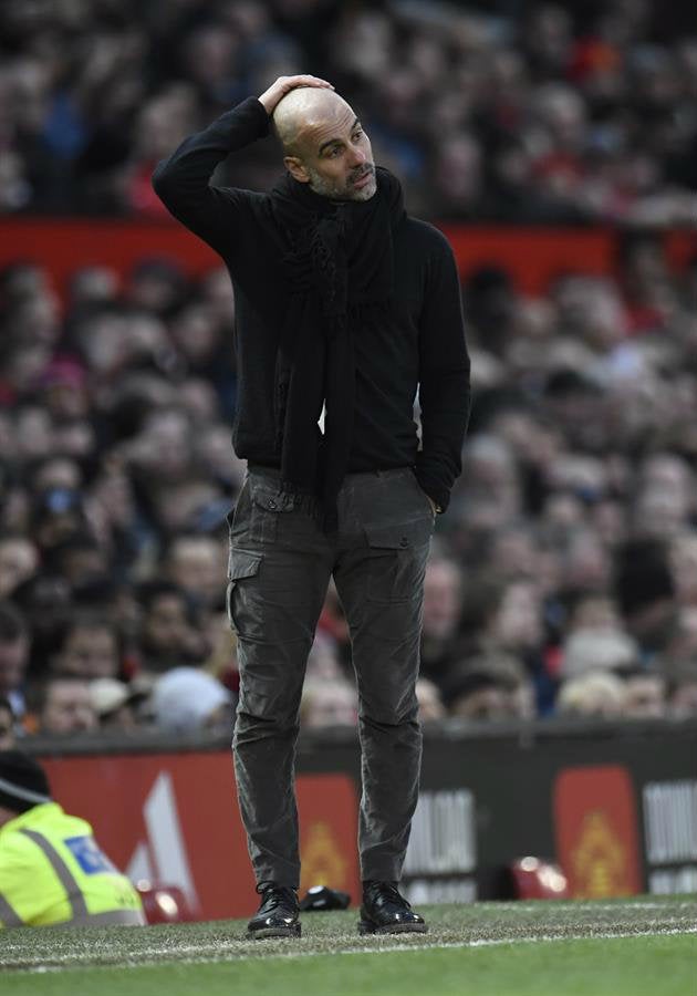 Pep Guardiola durante un partido del Manchester City