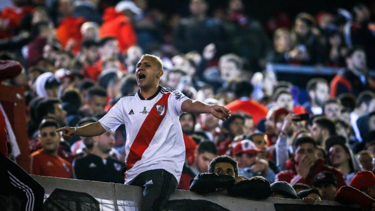 Afición de River Plate apoya a su equipo frente a Boca 