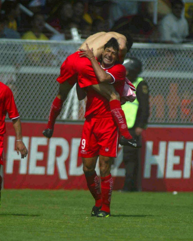 Disfruta los mejores goles de José Saturnino Cardozo Disfruta los mejores goles de José Saturnino Cardozo