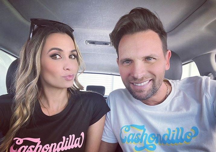 Odalys Ramírez junto a su esposo Patricio Borghetti