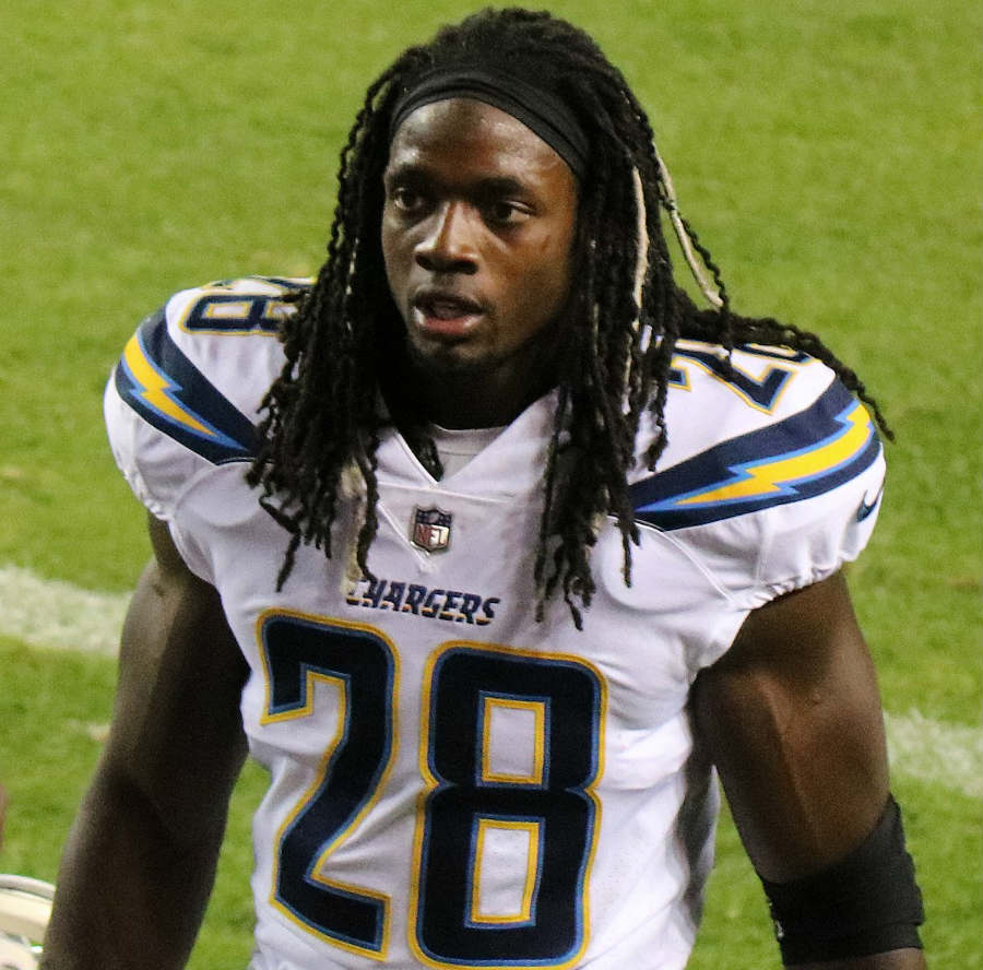 AP El corredor ahora jugará con los Denver Broncos