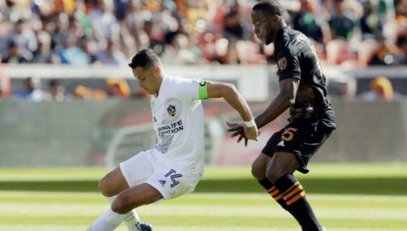 El Chicharito en duelo ante Houston Dynamo