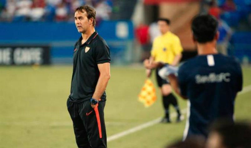 Julen Lopetegui durante un partido con Sevilla