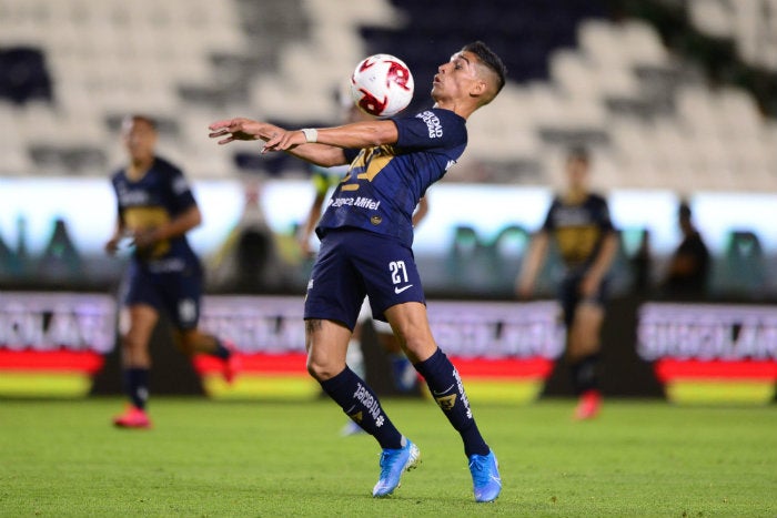 Álvarez, en un partido de Pumas