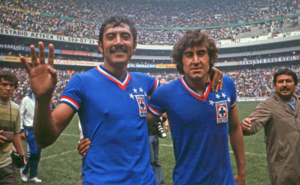 Javier 'El Kaliman' Guzman y Eladio Vera en el título de 1974