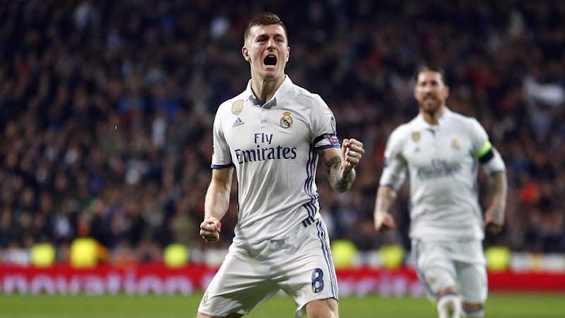 Toni Kroos celebra un gol con el Real Madrid 