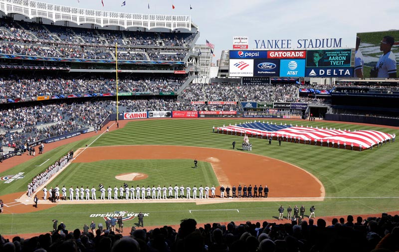 Ceremonia previa a un partido de los Yankees