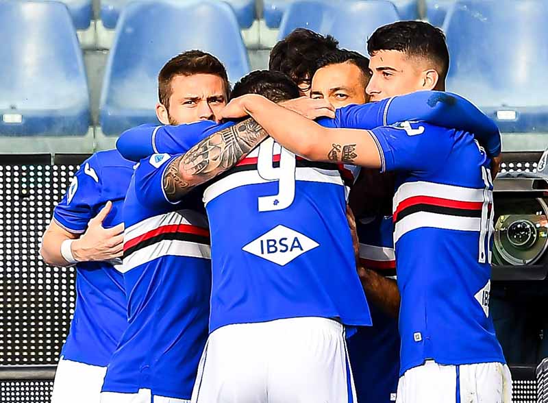 Elementos de la Sampdoria festeja un gol en Italia 