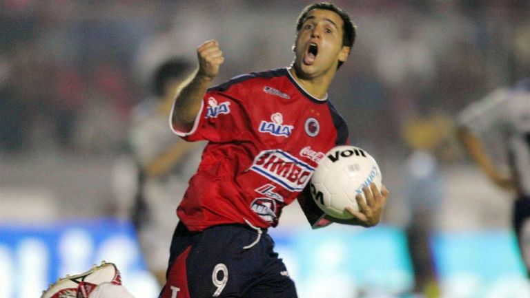 Grillo Biscayzacú en partido con Veracruz