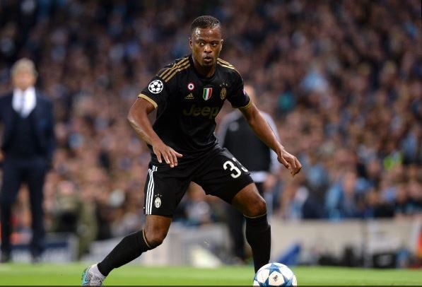 Patrice Evra como jugador de la Juventus