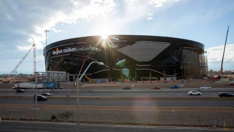 Estadio de Raiders en construcción