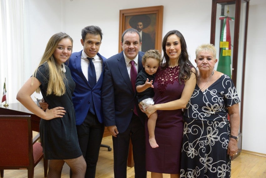 Cuauhtémoc Blanco junto a su madre y familia