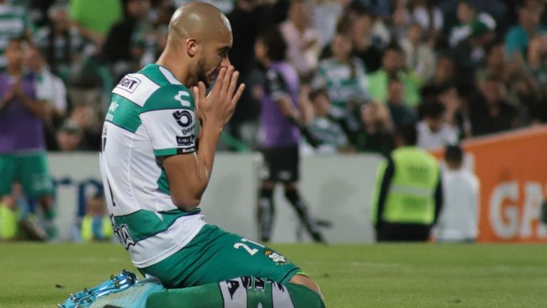 Matheus Doria de Santos Laguna en un partido en Torreón