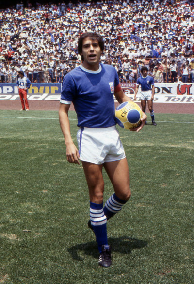 Guillermo Mendizabal cuando era jugador de Cruz Azul  