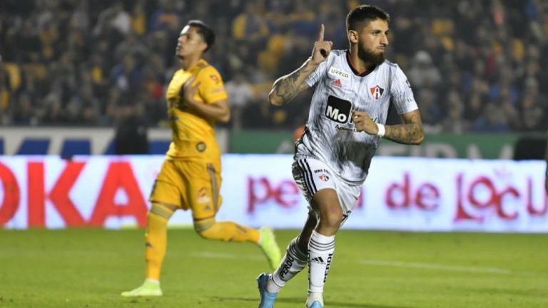 Ignacio Jeraldino en festejo de gol ante Tigres 