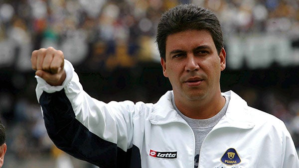 Arturo Elías Ayub en su etapa como directivo de Pumas