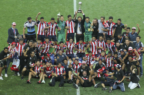 Jugadores del Rebaño levantan el título del Clausura 2017