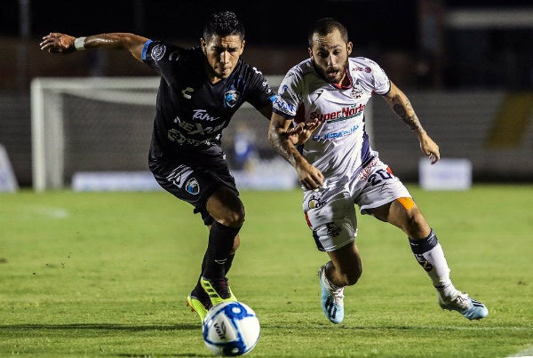 César Bernal en acción con TM