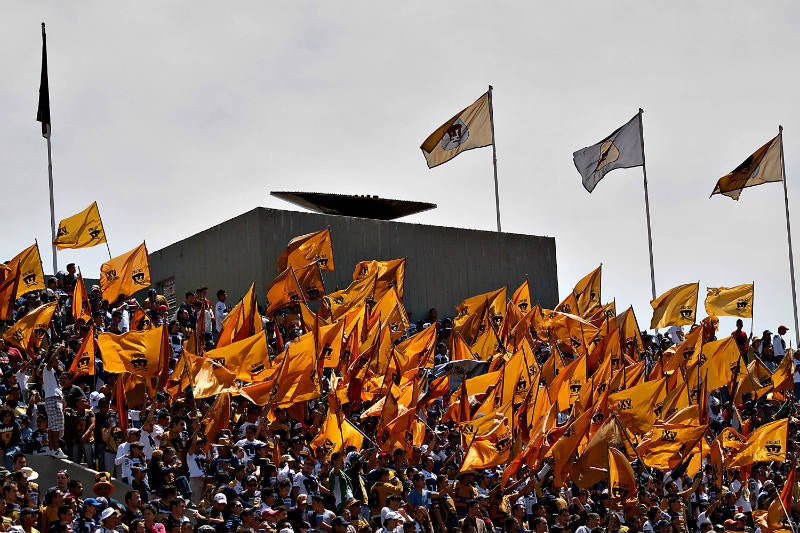 IMAGO7 La Rebel en partido de Pumas