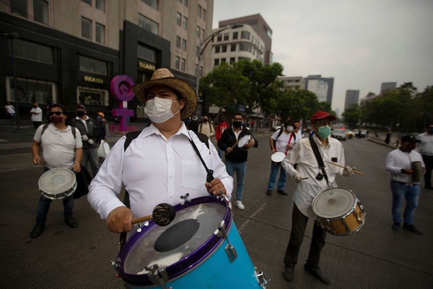 Músicos protestan por ayuda económica en la CDMX