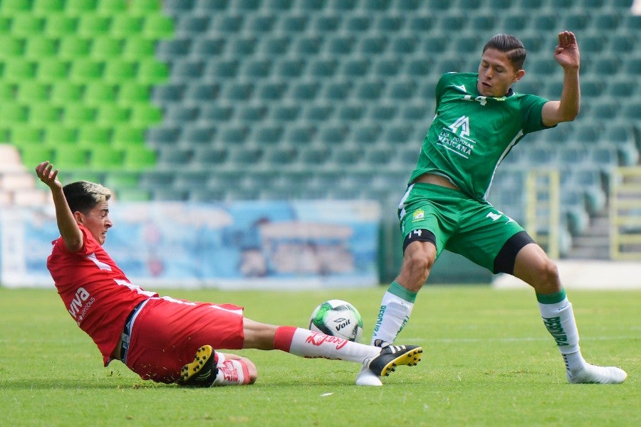 Jesús Godínez durante un partido con León