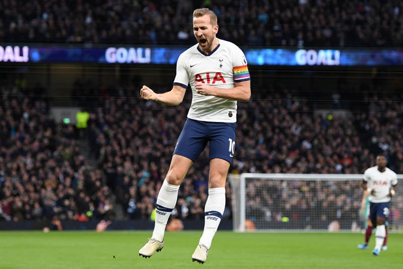 Kane festeja una anotación con el Tottenham 