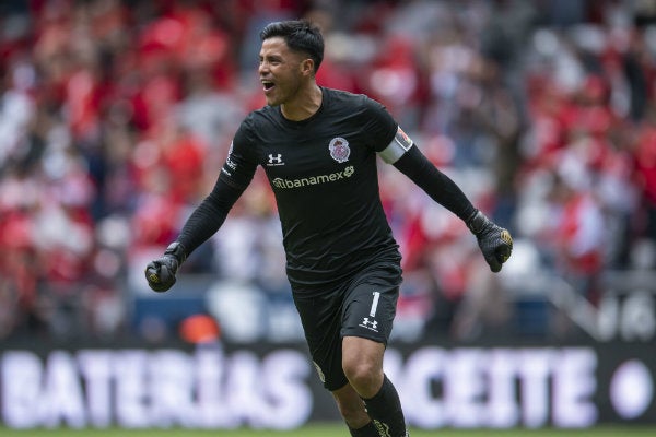 Alfredo Talavera en acción con Toluca