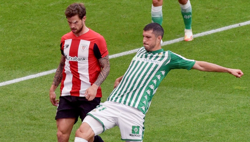 Guido Rodríguez jugando en LaLiga