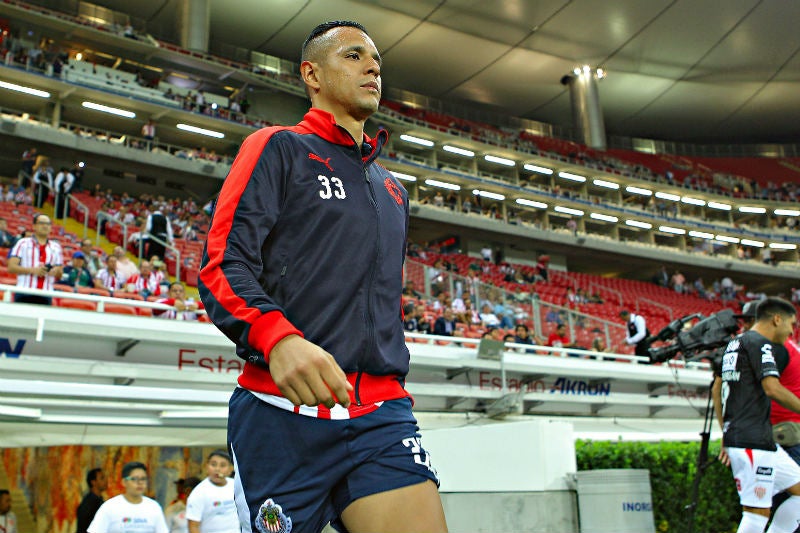 Mario de Luna en un partido de Chivas