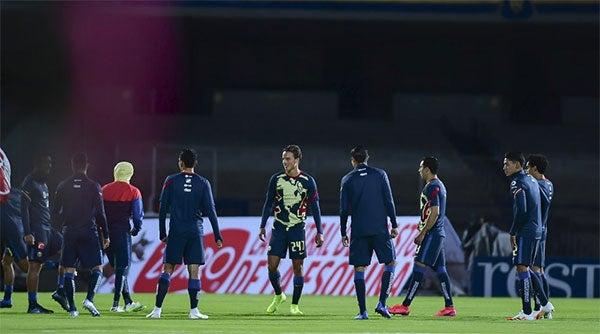 Jugadores de las Águilas previo al partido contra Toluca