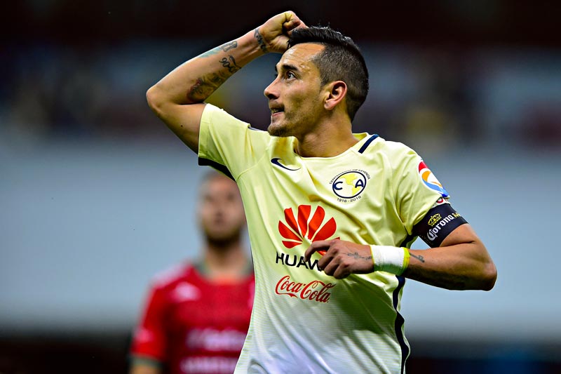 El centrocampista celebrando un gol con las Águilas