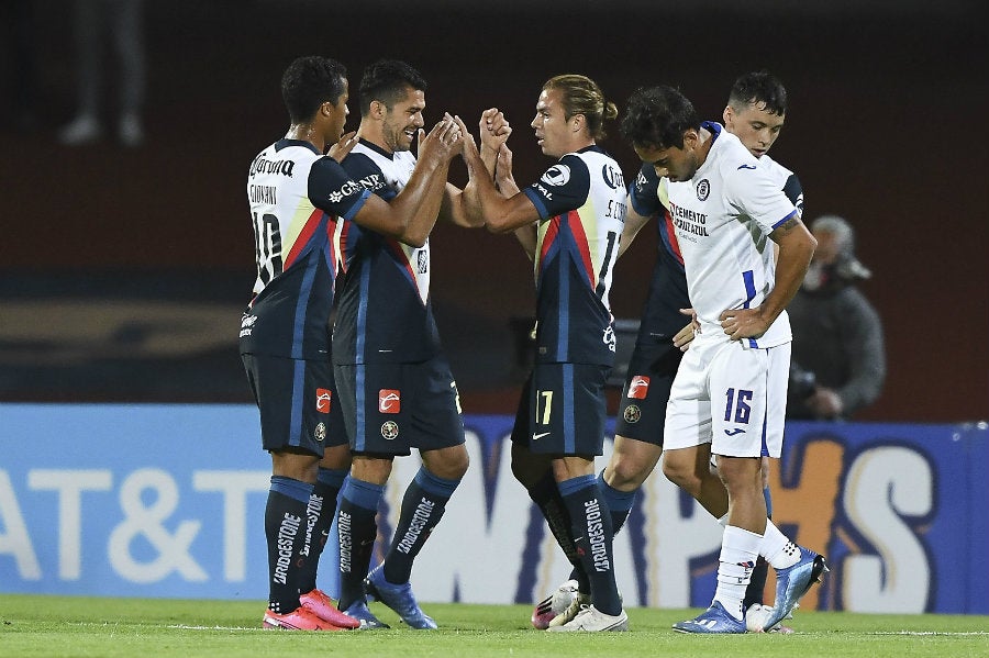 Festejo de gol de Sebastián Córdova al Cruz Azul en la Copa por México