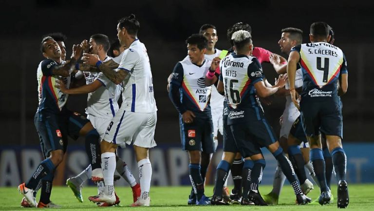 Conato de bronca entre América y Cruz Azul en la Copa por México