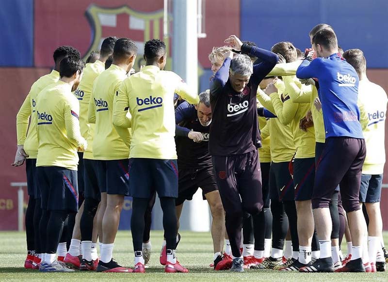 Setién durante un entrenamiento en Barcelona 