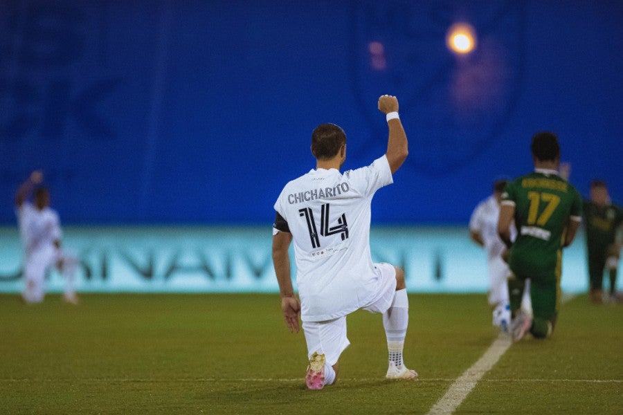 Javier Hernández previo a un partido con Galaxy