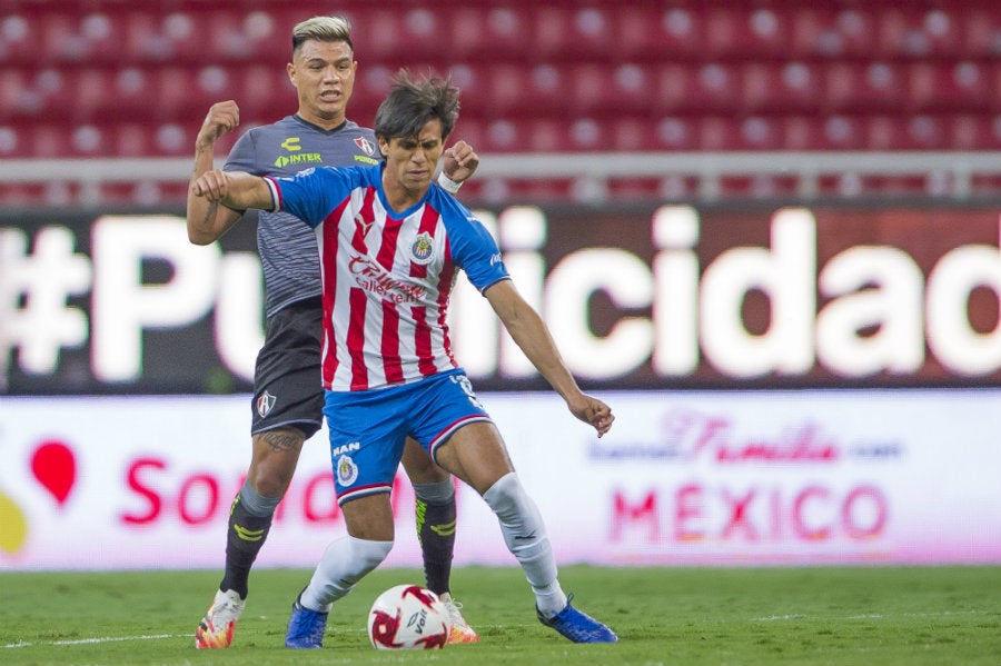 Macías también le marcó al Atlas