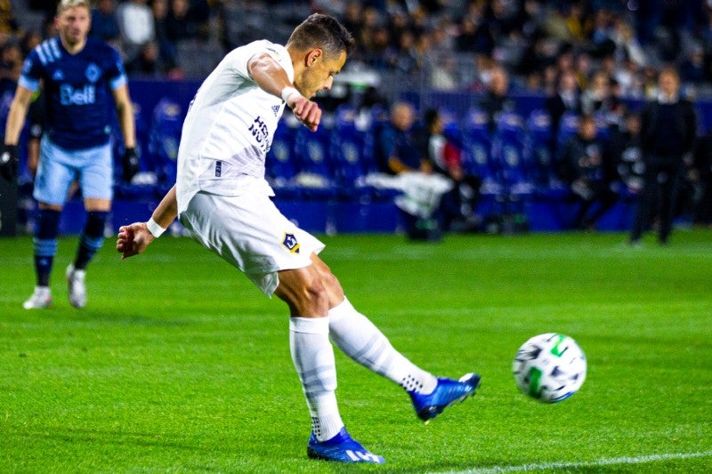 Javier Hernández durante un partido con LA Galaxy