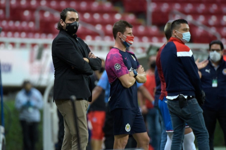 Amaury Vergara durante un partido con Chivas