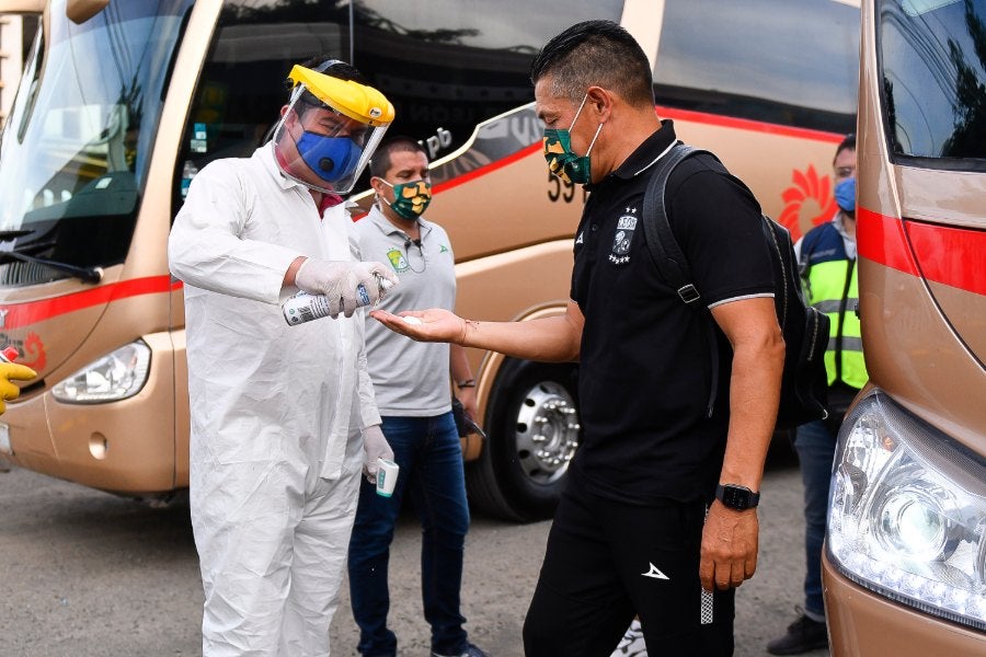 Ambriz previo a un partido de León