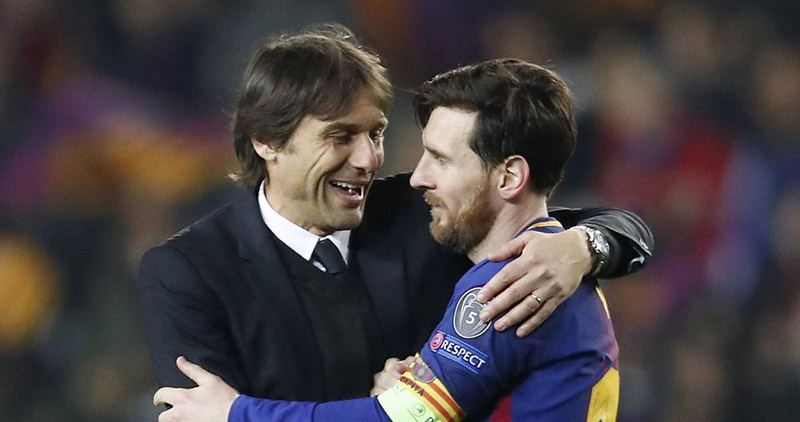 Conte y Messi charlan tras un duelo en Champions League 