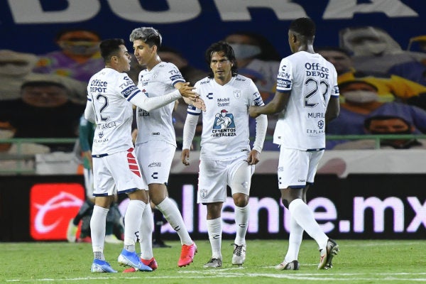 Jugadores de Pachuca en festejo