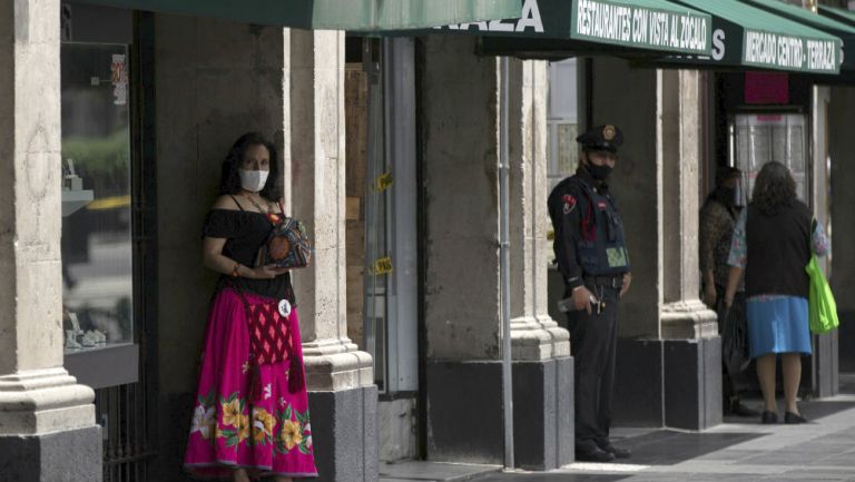 Habitantes de la Ciudad de México en el Centro Histórico