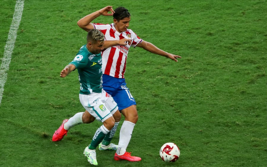 IMAGO7 Zaldívar en duelo ante León