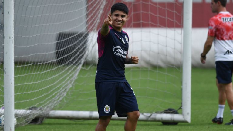 Javier 'Chofis' López en entrenamiento con Chivas 