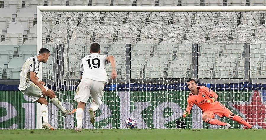 Cristiano Ronaldo anota penal vs Lyon