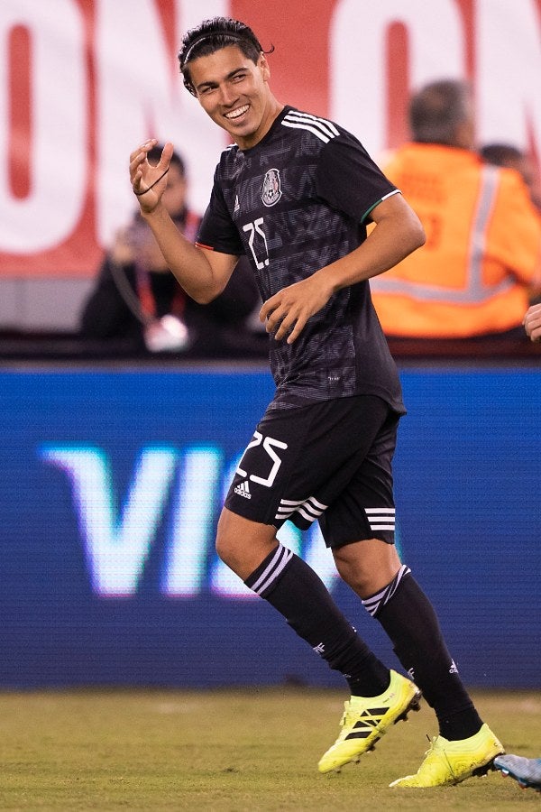 Érick Gutiérrez durante un partido con México