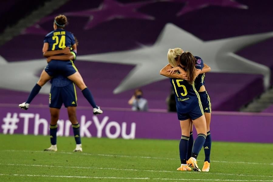 Las francesas celebrando la victoria